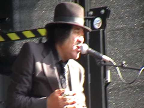 Boo Boo Davis Band 3