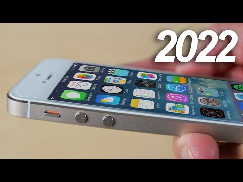 using an iPhone 5s in 2022!
