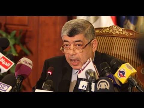 وزير الداخلية المصري يعترف بأنه خدع مرسي فيديو!