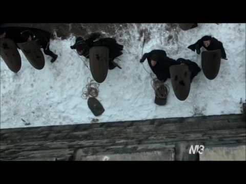 Reign 2x21 "The Siege" - General Renaude arrives at court