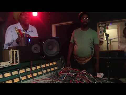 ZION'S BLOOD BLACK ARK DUB CLASSICS-INNA ARIWA STYLAH (MAD PROFESSOR) *Rootstyle Sounds*