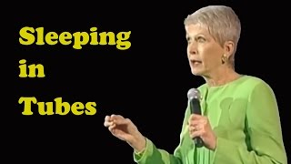 Jeanne Robertson - Sleeping in Tubes (aka: Don&#39;t ask Left Brain to reserve rooms)