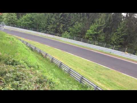 Brutaler Start 24 Stunden Rennen Nürburgring 2016