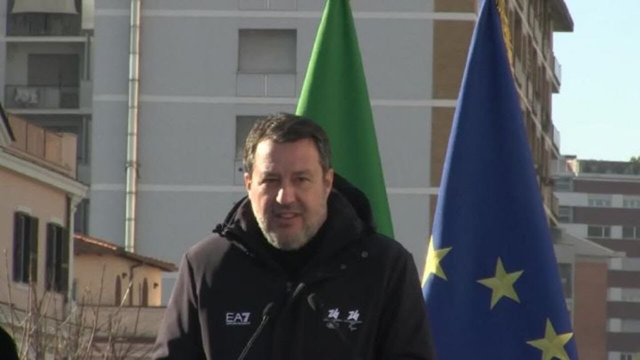 Sciopero generale, Salvini: "Le bassissime adesioni sono la risposta migliore"