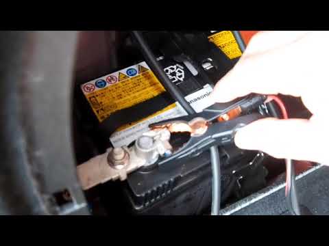 Charging Lexus IS300h 12v battery