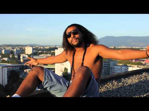 ECHAPPATOIRE LION MESSAGER FEAT WIRA ET RED STAR