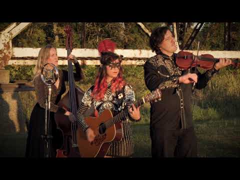 Sierra Ferrell - Why'd Ya Do It (Live)