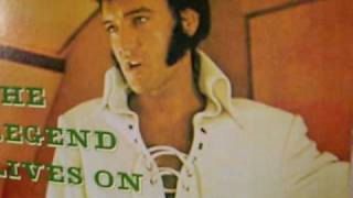 The Legend Lives On - Elvis sings a  Medley - Yesterday / Hey Jude - 1969