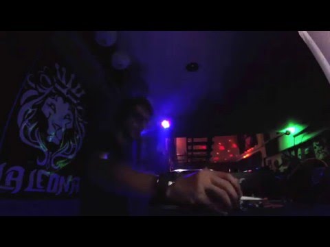 Alex Young @ León (30/01/16)