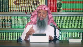 صورة هل يجوز التخلف عن الجماعة إن كان الإمام يلحن في الفاتحة لحناً يُغيّر المعنى؟