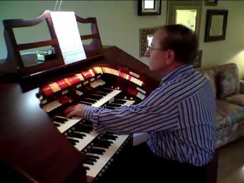 download lagu mp3 mp4 Make Em Laugh Piano, download lagu Make Em Laugh Piano gratis, unduh video klip Make Em Laugh Piano