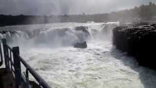 preview picture of video 'Dhuandhar Waterfalls, Jabalpur'