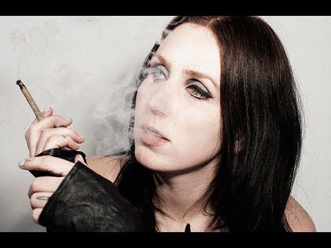 download lagu mp3 mp4 Chelsea Wolfe Discography, download lagu Chelsea Wolfe Discography gratis, unduh video klip Chelsea Wolfe Discography