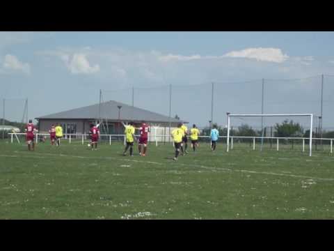 Le gardien de Paillencourt Estrun arrête un penalty, 08/05/2016