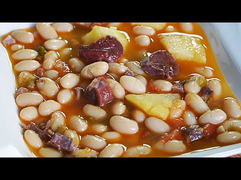 TASTY WHITE BEANS STEW WITH HAM