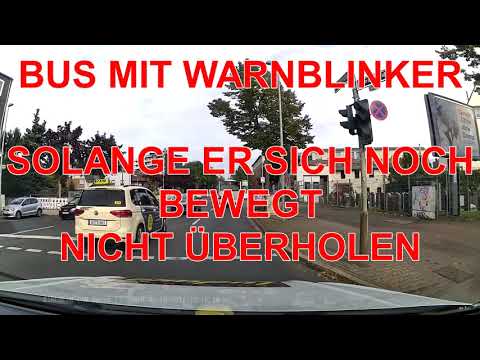 Bus mit Warnblinker. Wie sollte man sich hier verhalten?