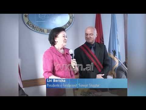 Këshilli i komunës së Bradasheshit nderon Liri Berishën me titullin “Qytetar Nderi”-(4 Qershor 2010)