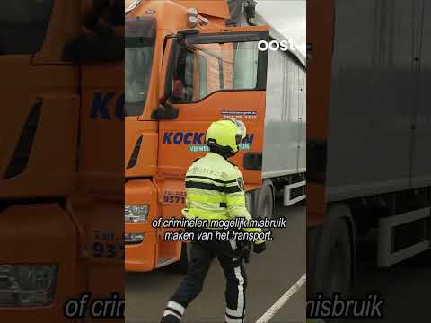 👮 Politie haalt bestelbusjes van de weg bij controle in Hengelo #rtvoost