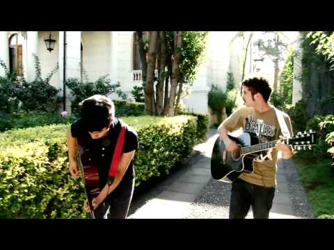 LaVitrola.cl: Los impredecibles - Palabras Torpes