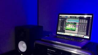 Video thumbnail for Line 6 Echo Farm Plugin at NAMM 2017 by Gear4music Guitars