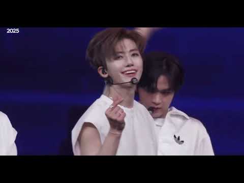 NCT DREAM - SMOOTHIE (SMTOWN LIVE SEOUL 12012025)