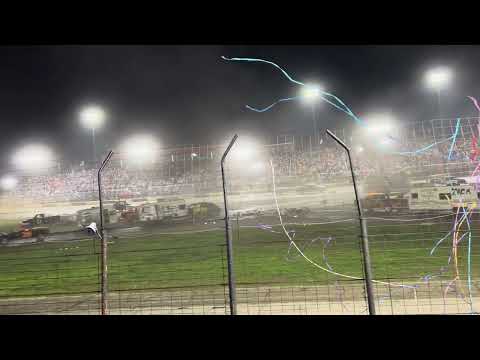 World Famous Figure 8 Trailer Race at Rockford Speedway