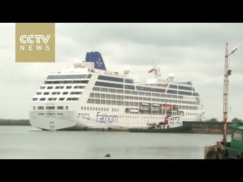Cruise ship Adonia arrives at 2nd port in Cuba
