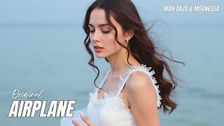 Max Oazo ft. Moonessa - Airplane (The Distance &amp; Igi Remix) | Official Video