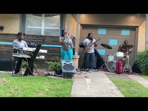 Mahogany - Killing Me Softly (Roberta Flack)