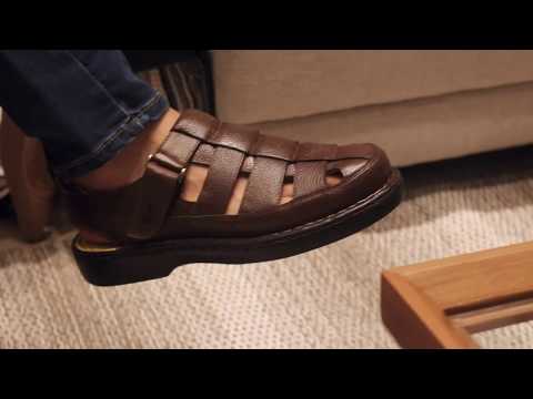 Sandálias Masculinos Antistaffa Costuradas à mão em Couro Legítimo, forradas em couro aveludado.