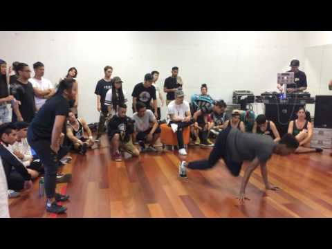 KRAYzia vs Yonis // VSDF 2016 // Prelims