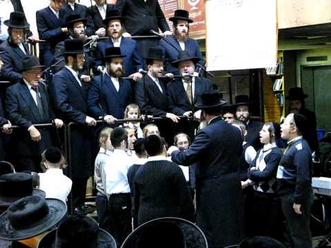 Kuppy Elbogen and Shimmy Engel at the Munkatch Chanukah Choir