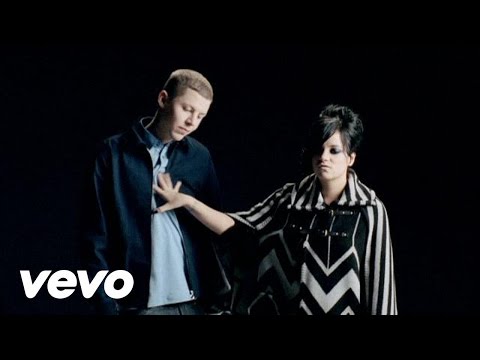 Professor Green Feat. Lily Allen - Just Be Good To Green