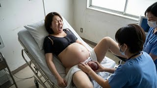 Download lagu The Final Push – Intense Labor Pain & Natural Birth Captured vlog || Dr. Vinki mp3