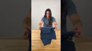 Download lagu Here’s the best way to fold a t-shirt. It’s simple and easy for anyone to do. mp3 Download lagu Here’s the best way to fold a t-shirt. It’s simple and easy for anyone to do. mp3