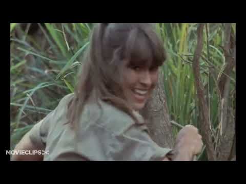 The Crocodile Hunter Collision Course Movie CLIP 2 - Smart Croc (2002)