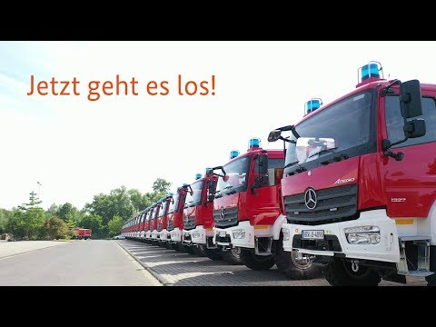 300 Löschfahrzeuge für die Länder -  die Übergabe hat begonnen