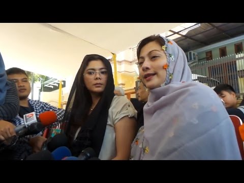Cerita Cut Keke Saat Umrah Bersama Renita Sukardi