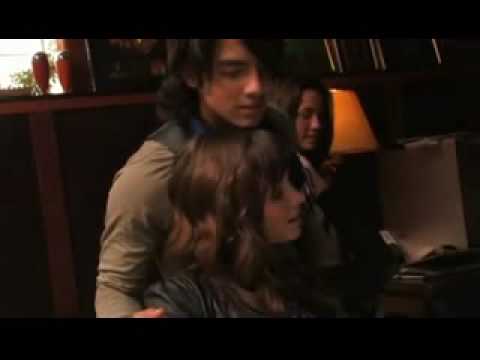Demi Lovato -  In Studio With The Jonas Brothers; Don't Forget Deluxe Edition