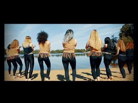 Razor B - Up In Deh Choreo By Daria Short Diva