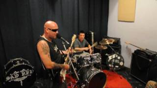 Saw Red | Caress Me Down | Live at Hothouse Rehearsal Studios