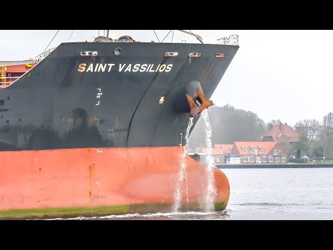HUGE CARGO SHIP LOCK EXIT SPOTTING!