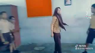 Download lagu Tik Tok Mungkin Sang Fajar mp3 Download lagu Tik Tok Mungkin Sang Fajar mp3