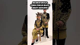 Download lagu REAKSI BULE COBA PAKAI BAJU ADAT MINANG JADI KAYAK BANGSAWAN mp3