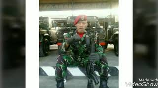 Download lagu Proses Pemakaman Sandi Novian, Anggota TNI yang Korban Tembak di Papua mp3