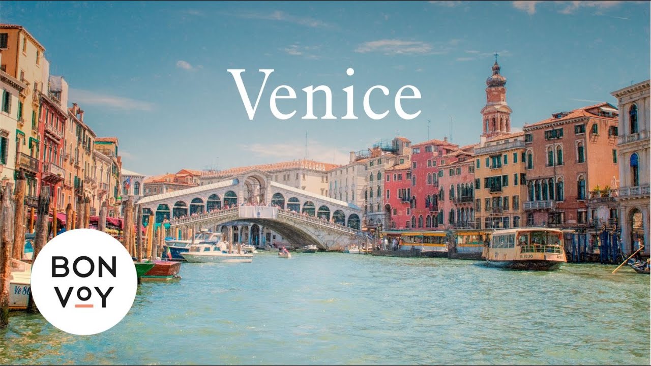 Picturesque Streets and Romantic Atmosphere