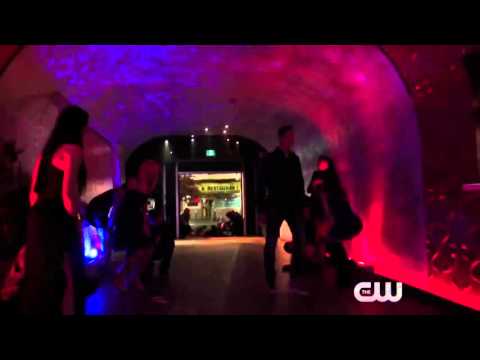 The Flash season 2 Episode 16 (Trajectory)