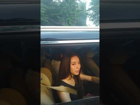 CLC at Music Bank! Elkie said ILY???? 😮😮