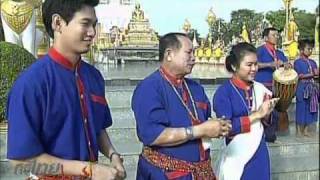 preview picture of video 'ฟ้อนภูไท พระธาตุพนม PhuThai Traditional Dances'