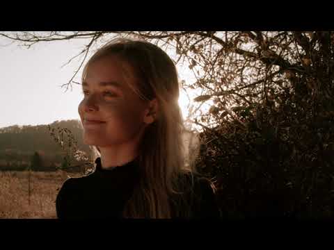 Black Bear (Brenna MacMillan, Maddie Denton) feat. Maddie Denton - Live Take